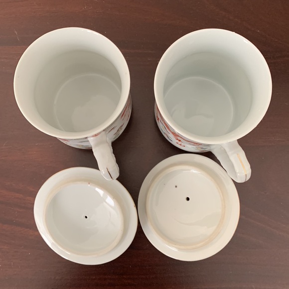 Vintage Pair of Chinese Porcelain Tea Cups with lid - Picture 5 of 5